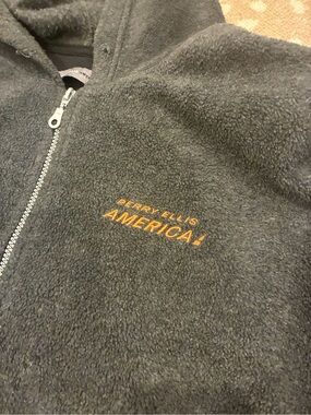 PERRY ELLIS grey sweat suit Men’s Half-Zip Hoodie & joggers